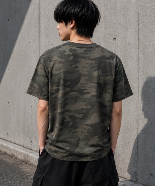 BENDER TOKYO(ベンダートウキョウ)の「スプレー加工 アイレット ショート丈 ロゴプリント Tシャツ / ユニセックス(Tシャツ/カットソー・メンズ・カモフラージュ/ピンク/アイボリー/ブラック・S/M/L)」の19枚目の写真