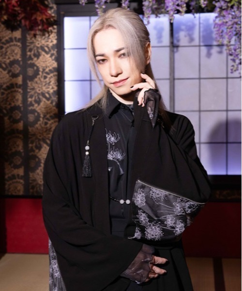 REZEN(リゼン)の「彼岸花ジップ羽織(その他アウター・メンズ・ローズ/イエロー/ブルーパープル/ライトグレー・LARGE/MEDIUM)」の2枚目の写真