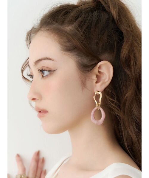 EVRIS（エヴリス）の「COLOR SHELL ピアス（ピアス（両耳用）・レディース・ピンク/グレー・FREE）」の9枚目の写真