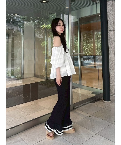 LILY BROWN(リリーブラウン)の「ヘムフリルカットパンツ(その他パンツ・レディース・グレー/ブラック/ホワイト・F)」の12枚目の写真
