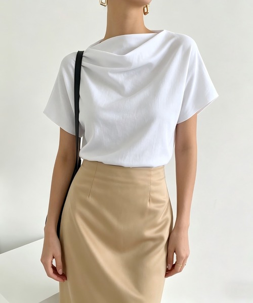 Aelina(エリナ)の「半袖トップス(Tシャツ/カットソー・レディース・ホワイト/ブラック・FREE)」の6枚目の写真