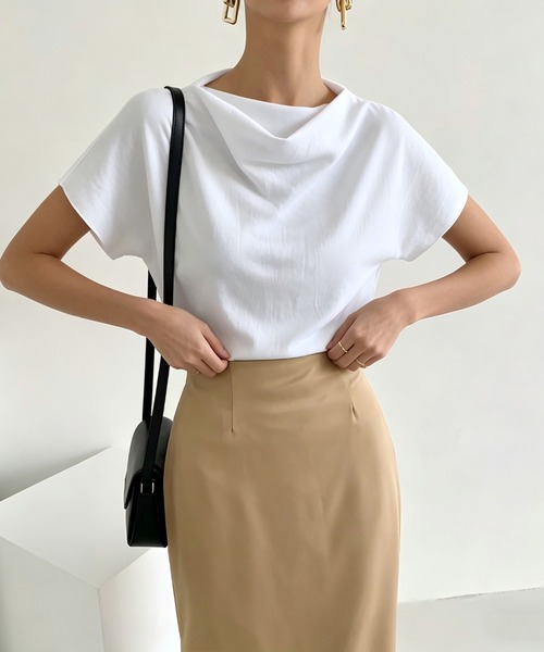 Aelina(エリナ)の「半袖トップス(Tシャツ/カットソー・レディース・ホワイト/ブラック・FREE)」の3枚目の写真