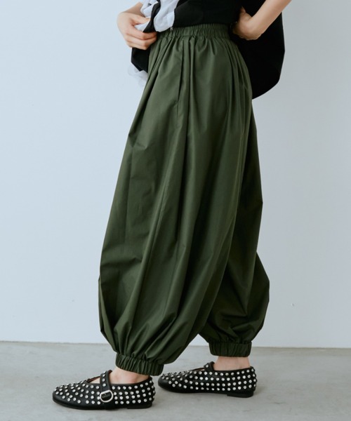 manana suerte(マニャーナスエルテ)の「ボリュームサーカスパンツ(その他パンツ・レディース・ブラック/オリーブ・FREE)」の22枚目の写真