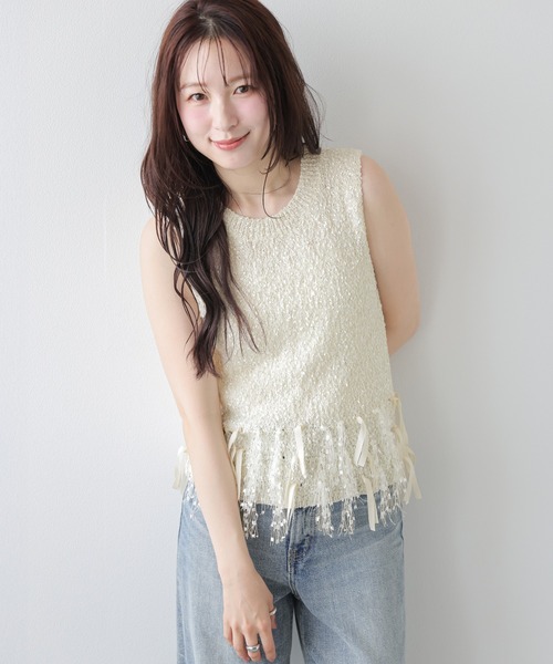 AMELY(エミリー)の「リボンヤーン ニットベスト(ベスト・レディース・グレー/アイボリー/ブラック・フリー)」の9枚目の写真