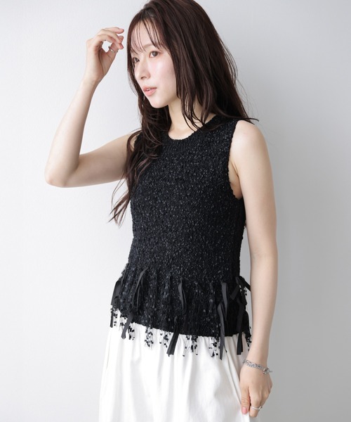 AMELY(エミリー)の「リボンヤーン ニットベスト(ベスト・レディース・グレー/アイボリー/ブラック・フリー)」の11枚目の写真