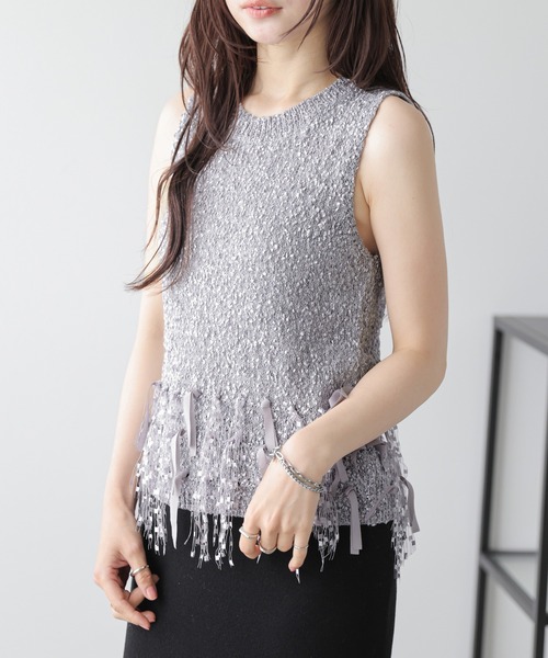 AMELY(エミリー)の「リボンヤーン ニットベスト(ベスト・レディース・グレー/アイボリー/ブラック・フリー)」の15枚目の写真