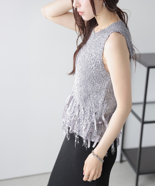 AMELY(エミリー)の「リボンヤーン ニットベスト(ベスト・レディース・グレー/アイボリー/ブラック・フリー)」の16枚目の写真