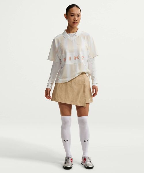 NIKE（ナイキ）の「ナイキ スポーツウェア ウィメンズ オーバーサイズド ジャージー / Nike Sportswear Women's Oversized Jersey IO0914-103 Chalk（ジャージ・レディース・ホワイト系その他2・M/XS/S/XL/L）」の12枚目の写真