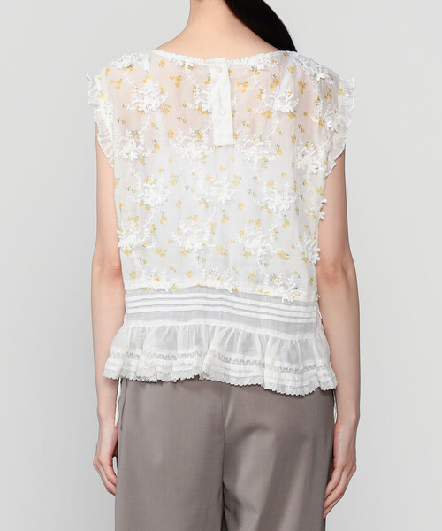 crinkle crinkle crinkle(クリンクルクリンクルクリンクル)の「crinkle crinkle crinkle | シアーフラワー ベストブラウス WOMEN(シャツ/ブラウス・レディース・ブラック/アイボリー・F)」の8枚目の写真