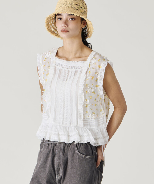crinkle crinkle crinkle(クリンクルクリンクルクリンクル)の「crinkle crinkle crinkle | シアーフラワー ベストブラウス WOMEN(シャツ/ブラウス・レディース・ブラック/アイボリー・F)」の1枚目の写真