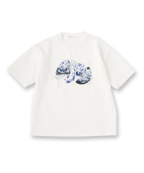 tk.TAKEO KIKUCHI(ティーケータケオキクチ)の「フラワープリントTシャツ(Tシャツ/カットソー・メンズ・ブルー/ブラック/ホワイト・02/03)」の4枚目の写真
