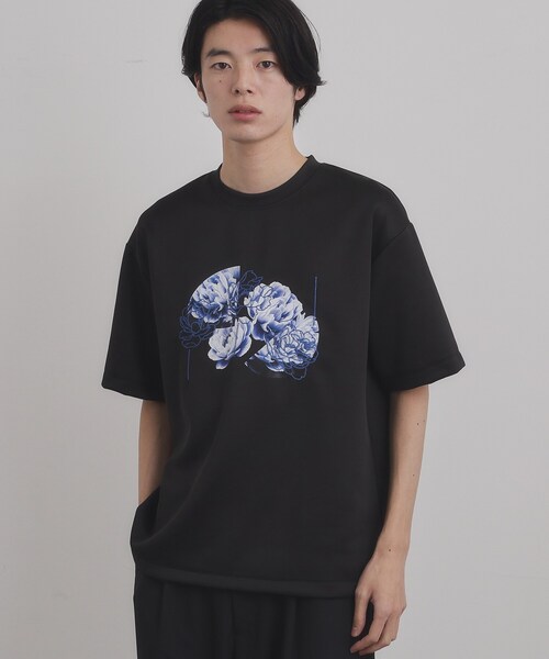 tk.TAKEO KIKUCHI(ティーケータケオキクチ)の「フラワープリントTシャツ(Tシャツ/カットソー・メンズ・ブルー/ブラック/ホワイト・02/03)」の13枚目の写真