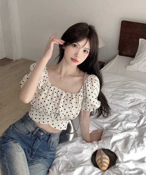 Ritzy(リッツィー)の「オフショルバブルスリーブクロップドブラウス(シャツ/ブラウス・レディース・ホワイト・M/L/S)」の8枚目の写真
