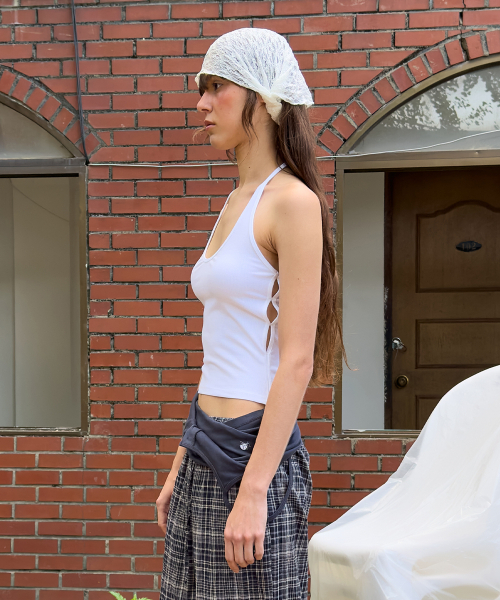 DIAGONAL(ダイアゴナル)の「HOLE HALTER NECK TOP (white)(Tシャツ/カットソー・レディース・その他・FREE)」の2枚目の写真