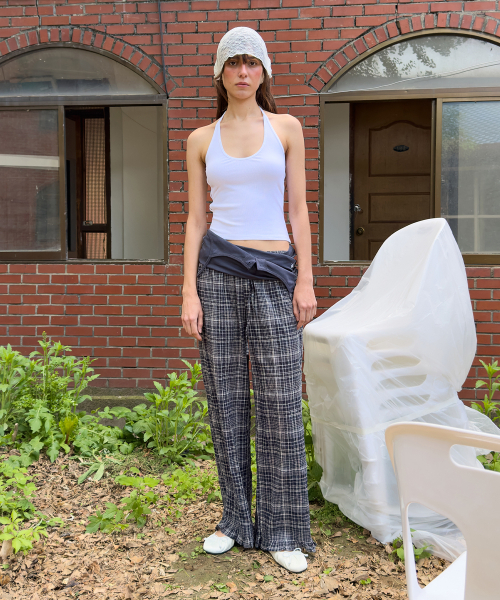 DIAGONAL(ダイアゴナル)の「HOLE HALTER NECK TOP (white)(Tシャツ/カットソー・レディース・その他・FREE)」の4枚目の写真
