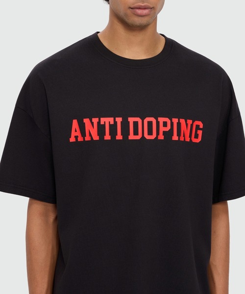 MSGM(エムエスジーエム)の「ANTIDOPING グラフィック Tシャツ(Tシャツ/カットソー・メンズ・ブラック・M/XS/S/L)」の5枚目の写真
