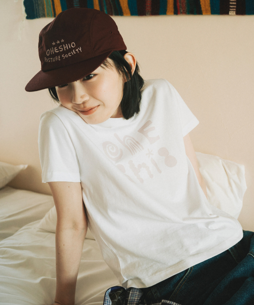 OHESHIO（オヘシオ）の「ART LOGO T-SHIRT, WHITE（Tシャツ/カットソー・レディース・その他・FREE）」の3枚目の写真