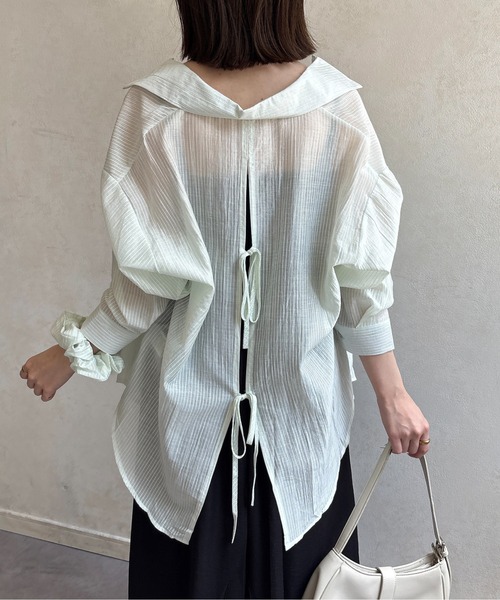 Thevon(ゼボン)の「シアーストライプシャツ×シュシュセット(シャツ/ブラウス・レディース・グリーン/イエロー/ピンク/サックスブルー・FREE)」の22枚目の写真