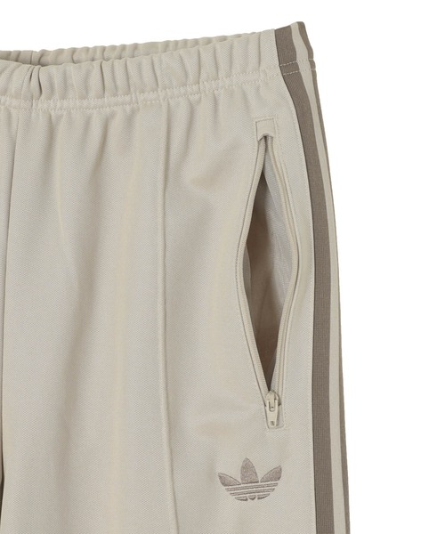 adidas（アディダス）の「CLASSIC TRACK PANTS KT5050（その他パンツ・メンズ・カーキ・MEDIUM/LARGE）」の3枚目の写真