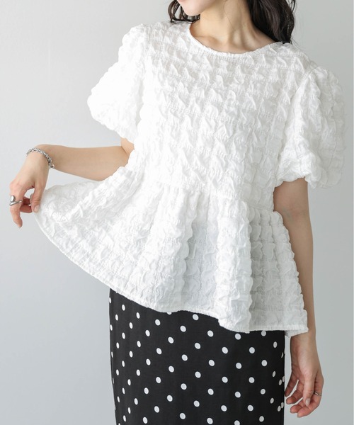AMELY(エミリー)の「ふくれジャガード ペプラムブラウス(Tシャツ/カットソー・レディース・ホワイト/ブラック・フリー)」の20枚目の写真