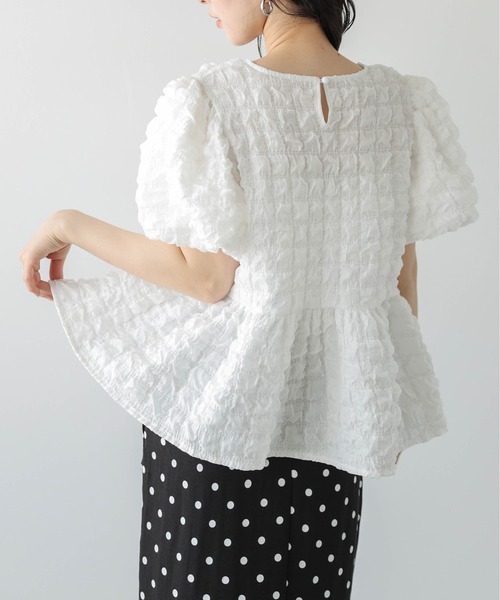 AMELY(エミリー)の「ふくれジャガード ペプラムブラウス(Tシャツ/カットソー・レディース・ホワイト/ブラック・フリー)」の21枚目の写真