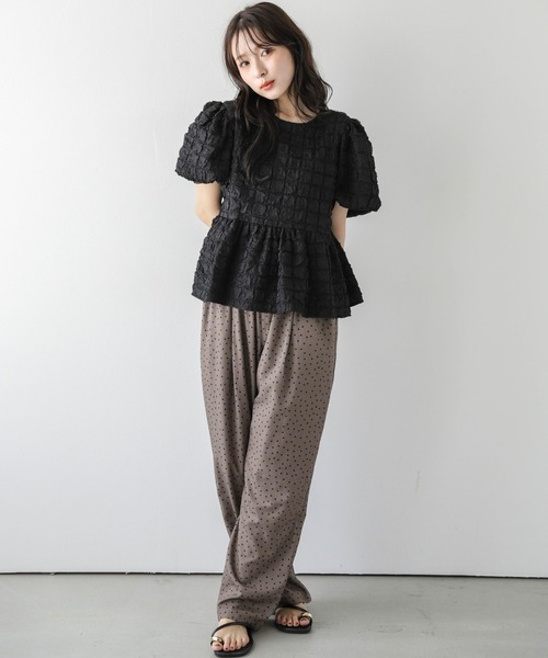 AMELY(エミリー)の「ふくれジャガード ペプラムブラウス(Tシャツ/カットソー・レディース・ホワイト/ブラック・フリー)」の14枚目の写真