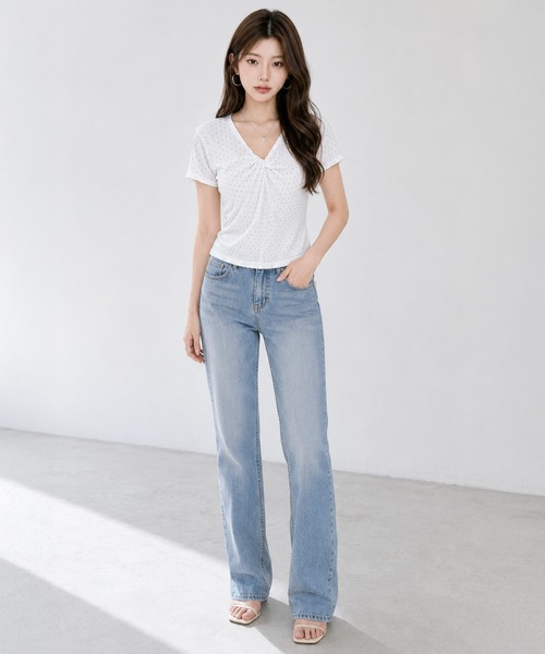 by LEGNA(バイレグナ)の「ドット柄ツイストデザイントップス(Tシャツ/カットソー・レディース・ブルー/ブラック/ホワイト/ベージュ/ピンク/グレー・FREE)」の8枚目の写真