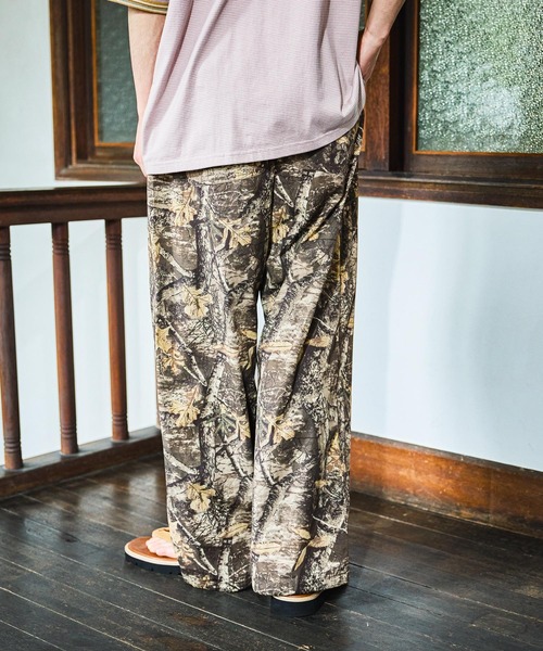niko and...(ニコアンド)の「カモプリントワイドパンツ(その他パンツ・メンズ・その他3/その他1・LARGE/MEDIUM)」の7枚目の写真