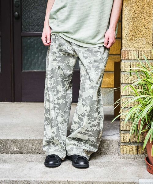 niko and...(ニコアンド)の「カモプリントワイドパンツ(その他パンツ・メンズ・その他3/その他1・LARGE/MEDIUM)」の12枚目の写真