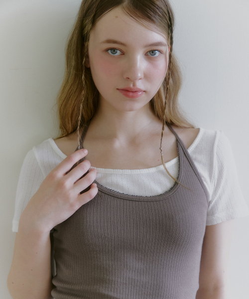MICANE(ミケーネ)の「アミラフリルホルターネックスリーブレスティ(Tシャツ/カットソー・レディース・アッシュグレー/スカイブルー/ブラウン/アイボリー・1/2/4/3)」の10枚目の写真