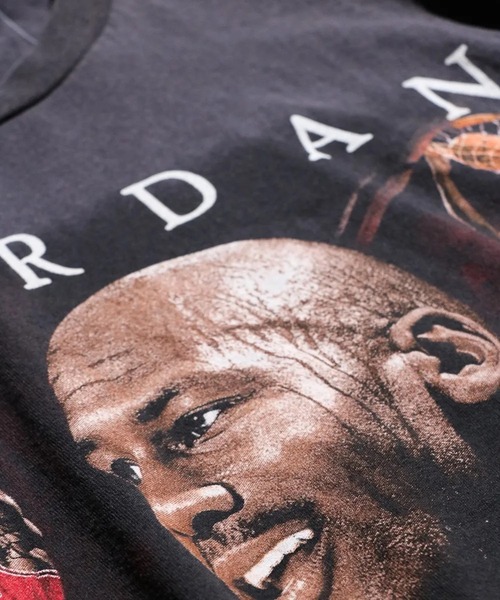 THRIFTY LOOK（スリフティールック）の「THRIFTY LOOK / THRIFTY "MICHAEL JORDAN" TEE（Tシャツ/カットソー・メンズ・ブラック系その他2・MEDIUM/LARGE/X-LARGE/XX-LARGE）」の4枚目の写真