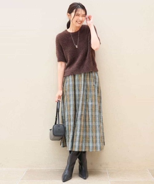 MK MICHEL KLEIN（エムケーミッシェルクラン）の「[洗える]半袖シャギーニット（ニット/セーター・レディース・マスタード/ブルー/ベージュ/ブラウン・38）」の13枚目の写真