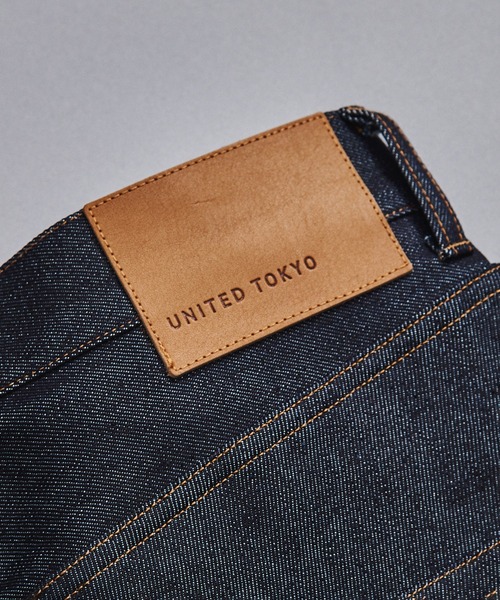 UNITED TOKYO（ユナイテッドトウキョウ）の「TYPEZ SILK DENIM STRAIGHT PANTS（デニムパンツ・メンズ・ダークインディゴブルー・2/1）」の12枚目の写真