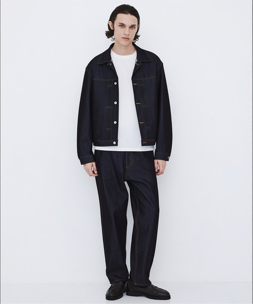 UNITED TOKYO（ユナイテッドトウキョウ）の「TYPEZ SILK DENIM STRAIGHT PANTS（デニムパンツ・メンズ・ダークインディゴブルー・2/1）」の2枚目の写真