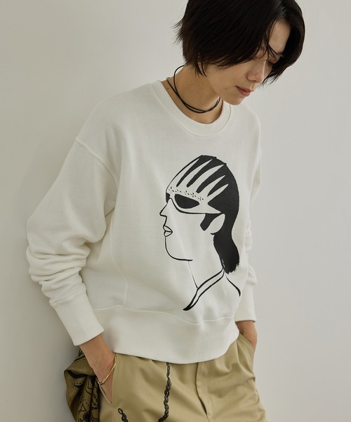 SALON adam et rope'(サロン アダム エ ロペ)の「【Camille de Cussac by SALON】アートプリントスウェット(スウェット・レディース・ベージュ系その他2/ホワイト系その他2/ベージュ系その他/ホワイト系その他/ベージュ/ホワイト・FREE)」の3枚目の写真