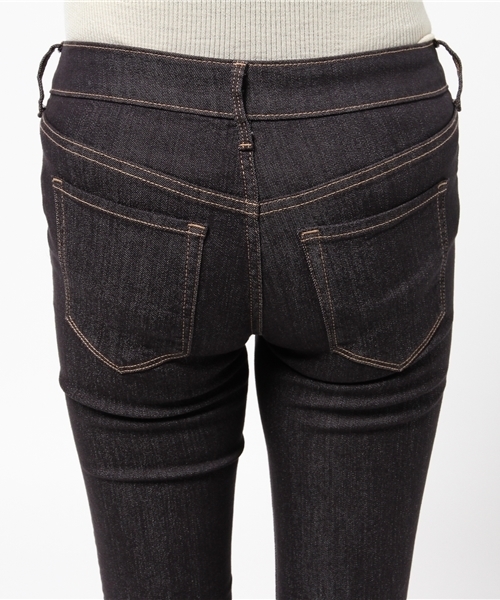 earth music&ecology（アースミュージックアンドエコロジー）の「【2016Spring】《スキスキスキニー》デニムライクスキニーパンツ（デニムパンツ・レディース・インディゴブルー・SMALL/LARGE/MEDIUM/X-SMALL）」の6枚目の写真