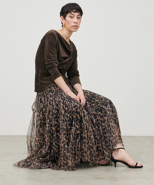 LARUTA（ラルータ）の「【LARUTA】［Web限定］シアーベロアカシュクールプルオーバー（Tシャツ/カットソー・レディース・アイボリー/ブラック/ブラウン/イエロー・FREE）」の10枚目の写真