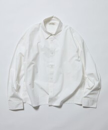 限定展開 レギュラーカラー クロップド シャツ