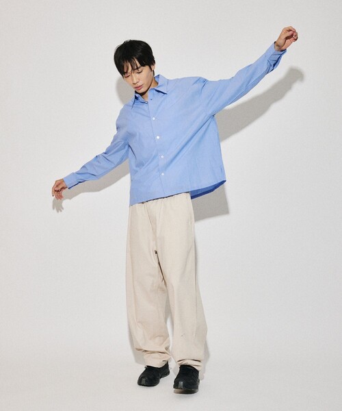 FREAK'S STORE(フリークスストア)の「限定展開 レギュラーカラー クロップド シャツ(シャツ/ブラウス・メンズ・ピンク/ブラック/ホワイト/チャコールグレー/ブルー/サックスブルー・MEDIUM/SMALL/LARGE)」の21枚目の写真