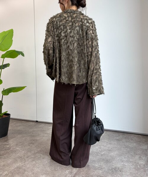Jena espace merveilleux(ジェナ エスパスメルヴェイユ)の「フリンジジャガードシャツ(シャツ/ブラウス・レディース・オフホワイト/カーキ・FREE)」の15枚目の写真