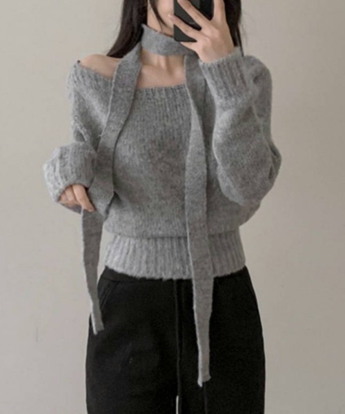 FLINEA(フリネア)の「ボートネックオフショルダーショートセーター(ニット/セーター・レディース・ホワイト/ブラック/グレー/ダークベージュ・FREE)」の17枚目の写真