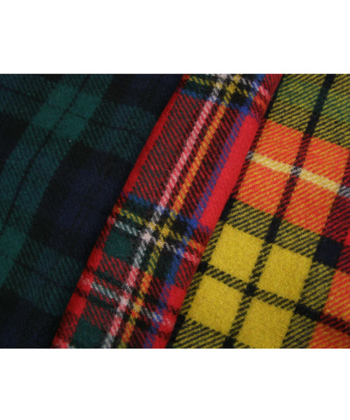 BEAMS BOY（ビームスボーイ）の「HIGHLAND TWEED / KILTピンショール（ストール/ショール・レディース・グリーン系その他/イエロー系その他/レッド系その他/サックスブルー/インディゴブルー/ホワイト・FREE/ONE SIZE）」の8枚目の写真