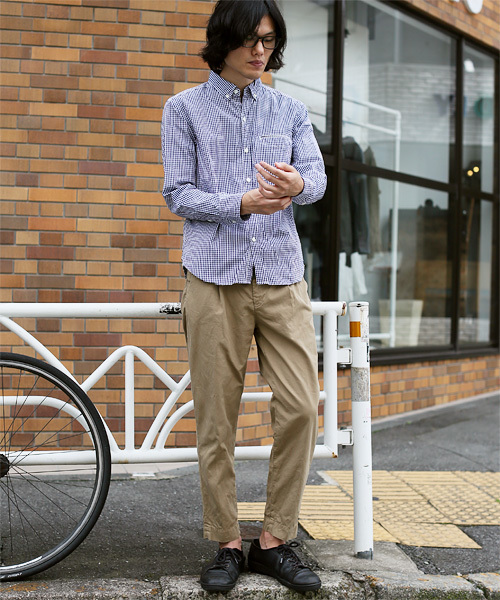 quadro(クオドロ)の「ピンオックスギンガムチェックボタンダウンシャツ(シャツ/ブラウス・メンズ・ホワイト×ネイビー・SMALL/LARGE/MEDIUM)」の9枚目の写真