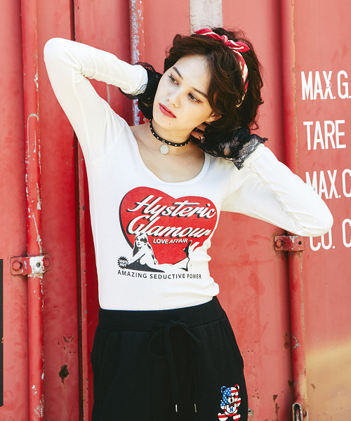 HYSTERIC GLAMOUR(ヒステリックグラマー)の「LOVE AFFAIR pt T-SH(Tシャツ/カットソー・レディース・ホワイト/ネイビー/ブラック・FREE)」の2枚目の写真