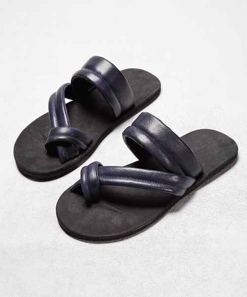 MR.OLIVE（ミスターオリーブ）の「WATER PROOF SHRINK×NUBUCK LEATHER / CUSHION BAND SANDAL（サンダル・メンズ・ブルー/ブラック/レッド/ブラウン/ベージュ・27.5cm/26.5cm/25.5cm）」の4枚目の写真