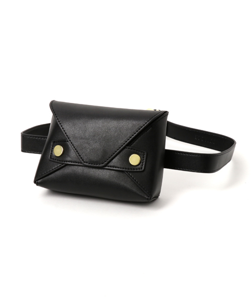 SLY(スライ)の「LETTER POCHETTE BELT(ショルダーバッグ・レディース・グレー/キャメル/ブラック・FREE)」の2枚目の写真