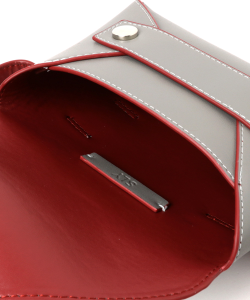 SLY(スライ)の「LETTER POCHETTE BELT(ショルダーバッグ・レディース・グレー/キャメル/ブラック・FREE)」の9枚目の写真