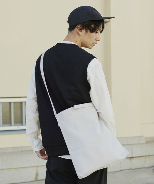 United Athle(ユナイテッドアスレ)の「【United Athle / ユナイテッドアスレ】ヘビーキャンバス2WAYショルダー(ショルダーバッグ・レディース・ブラック/グレー/ブルー/ネイビー/アイボリー/ブラック系その他/オリーブ・FREE)」の5枚目の写真