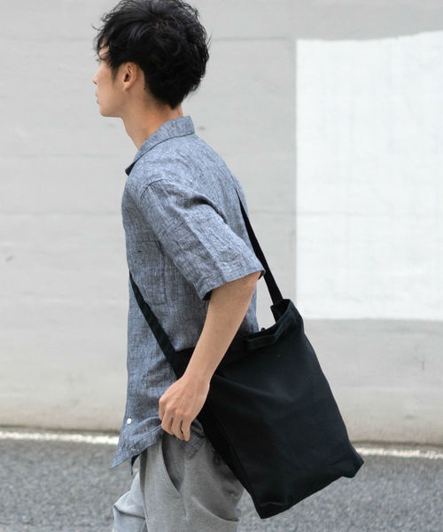 United Athle(ユナイテッドアスレ)の「【United Athle / ユナイテッドアスレ】ヘビーキャンバス2WAYショルダー(ショルダーバッグ・レディース・ブラック/グレー/ブルー/ネイビー/アイボリー/ブラック系その他/オリーブ・FREE)」の3枚目の写真