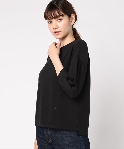 earth music&ecology(アースミュージックアンドエコロジー)の「・スタンドカラーボリュームスリーブプルオーバー(Tシャツ/カットソー・レディース・ブラック/パープル/アイボリー/杢グレー・FREE)」の2枚目の写真